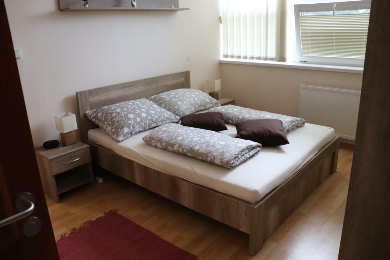 Apartman Lux Prešov Exteriör bild